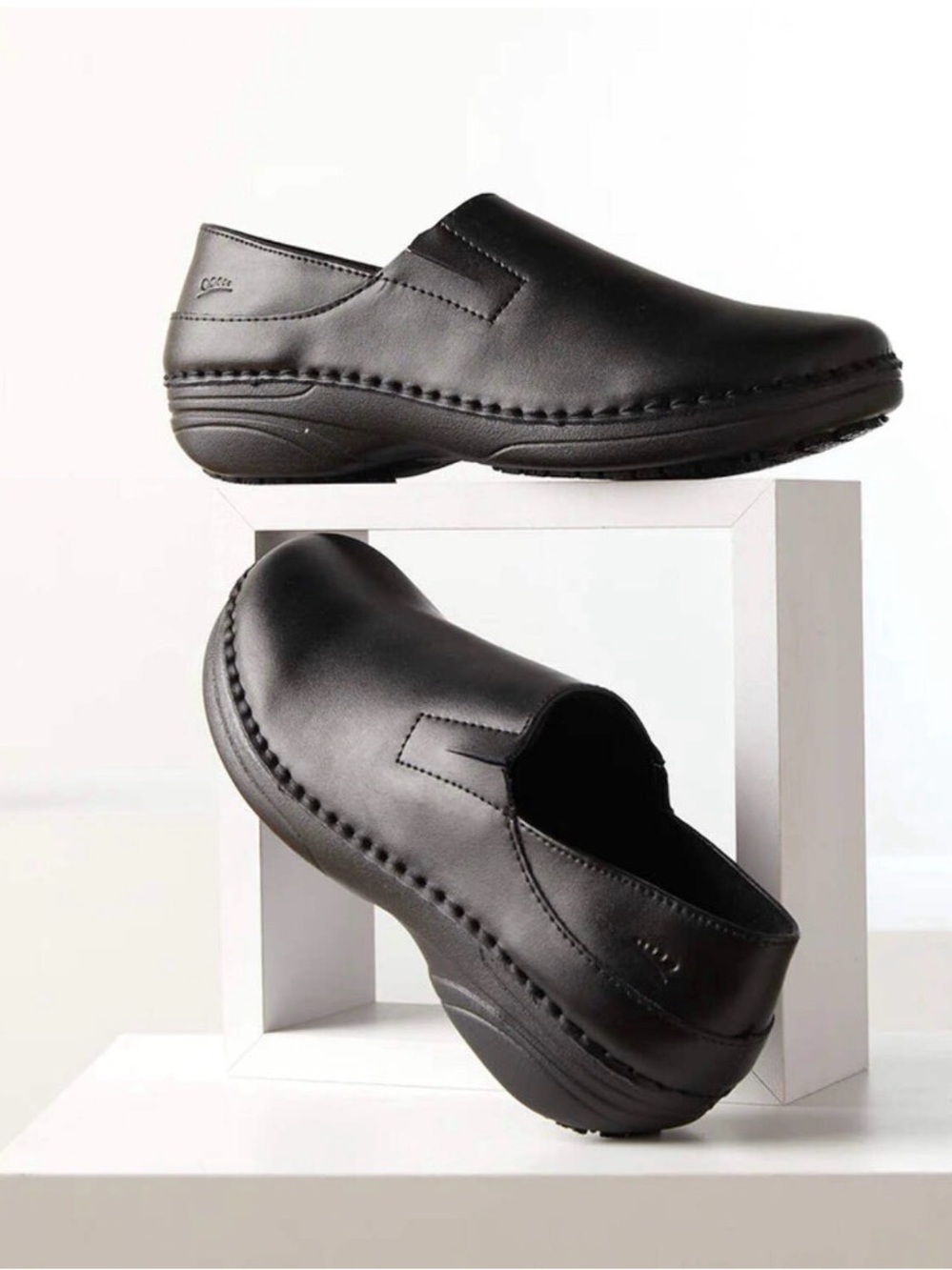 Spring Step Professional Manila Black Leather Slip-On Work Shoes Women’s 12 Wide